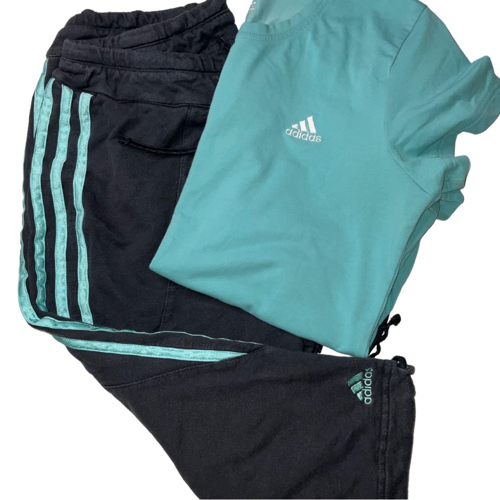 Mint, green and gray, Adidas women’s 2 piece T-shirt, and Capri pants size M